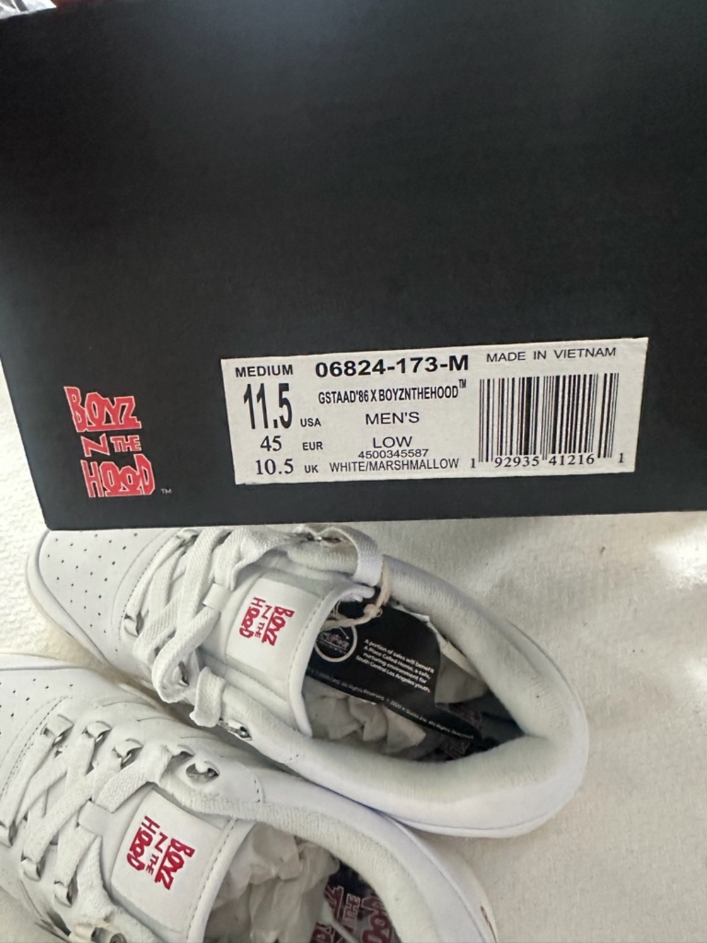 K-Swiss Men's Low-Top Sneakers in White with Red Logo Boys N The Hood